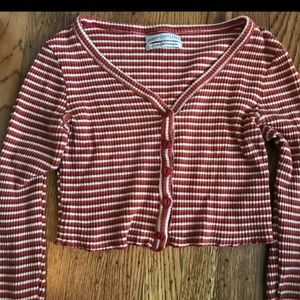 Super cute cropped, stripped, ribbed urban top!